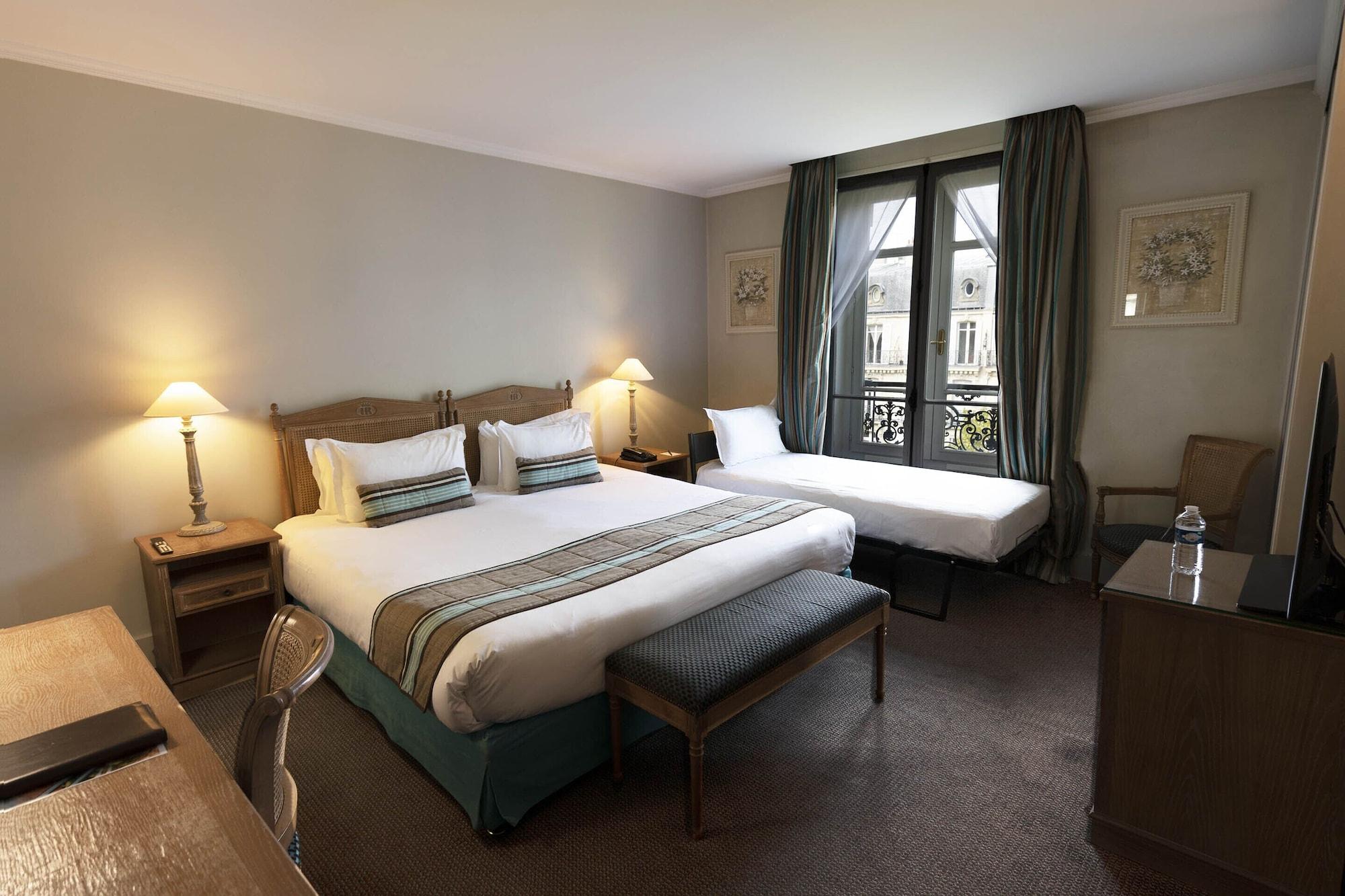 Royal Hotel Paris Champs Elysees Bagian luar foto
