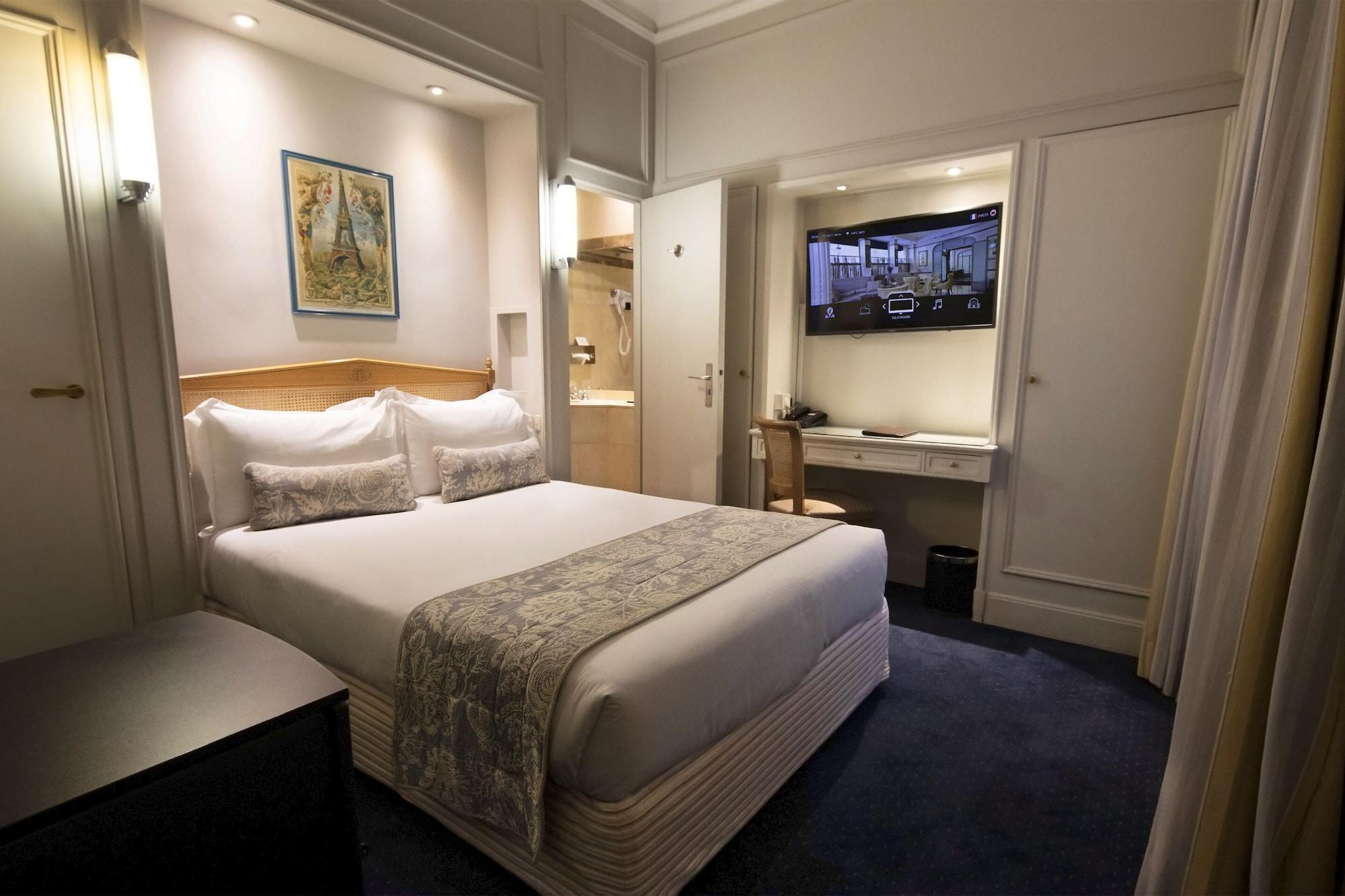 Royal Hotel Paris Champs Elysees Bagian luar foto