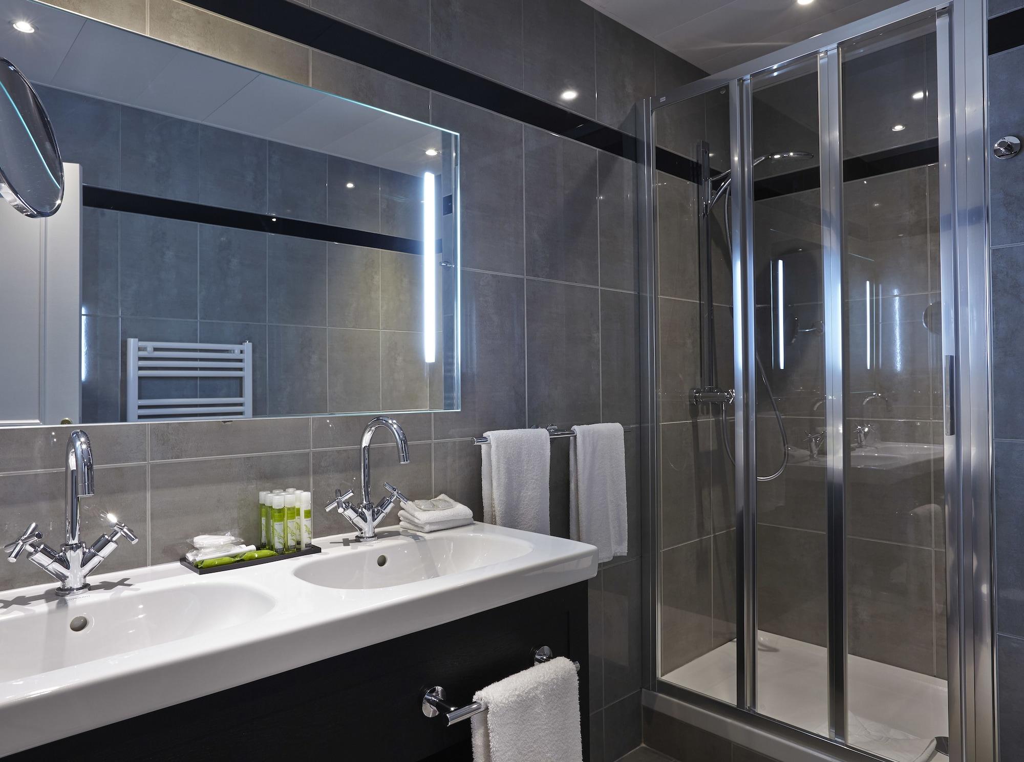Royal Hotel Paris Champs Elysees Bagian luar foto