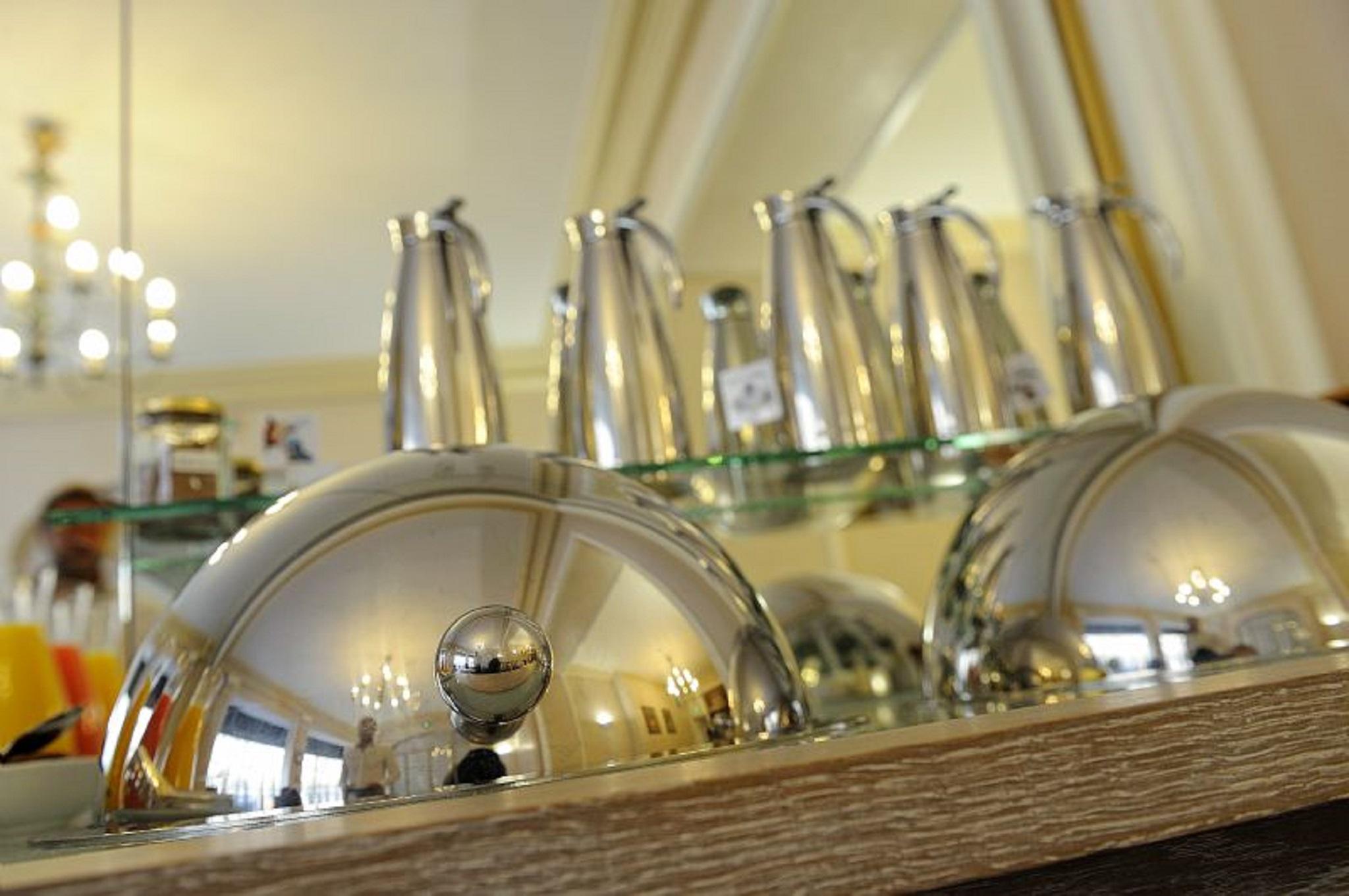 Royal Hotel Paris Champs Elysees Bagian luar foto