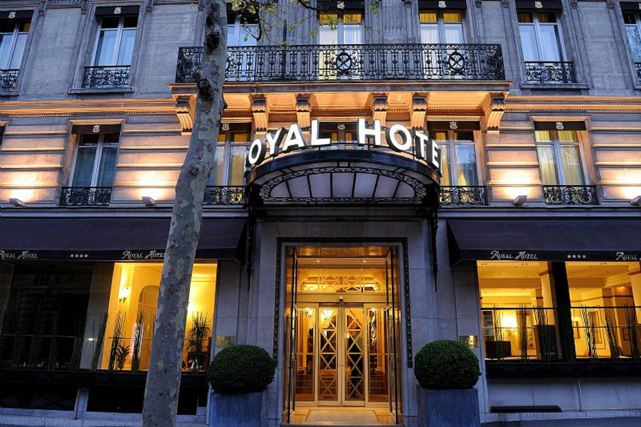 Royal Hotel Paris Champs Elysees Bagian luar foto