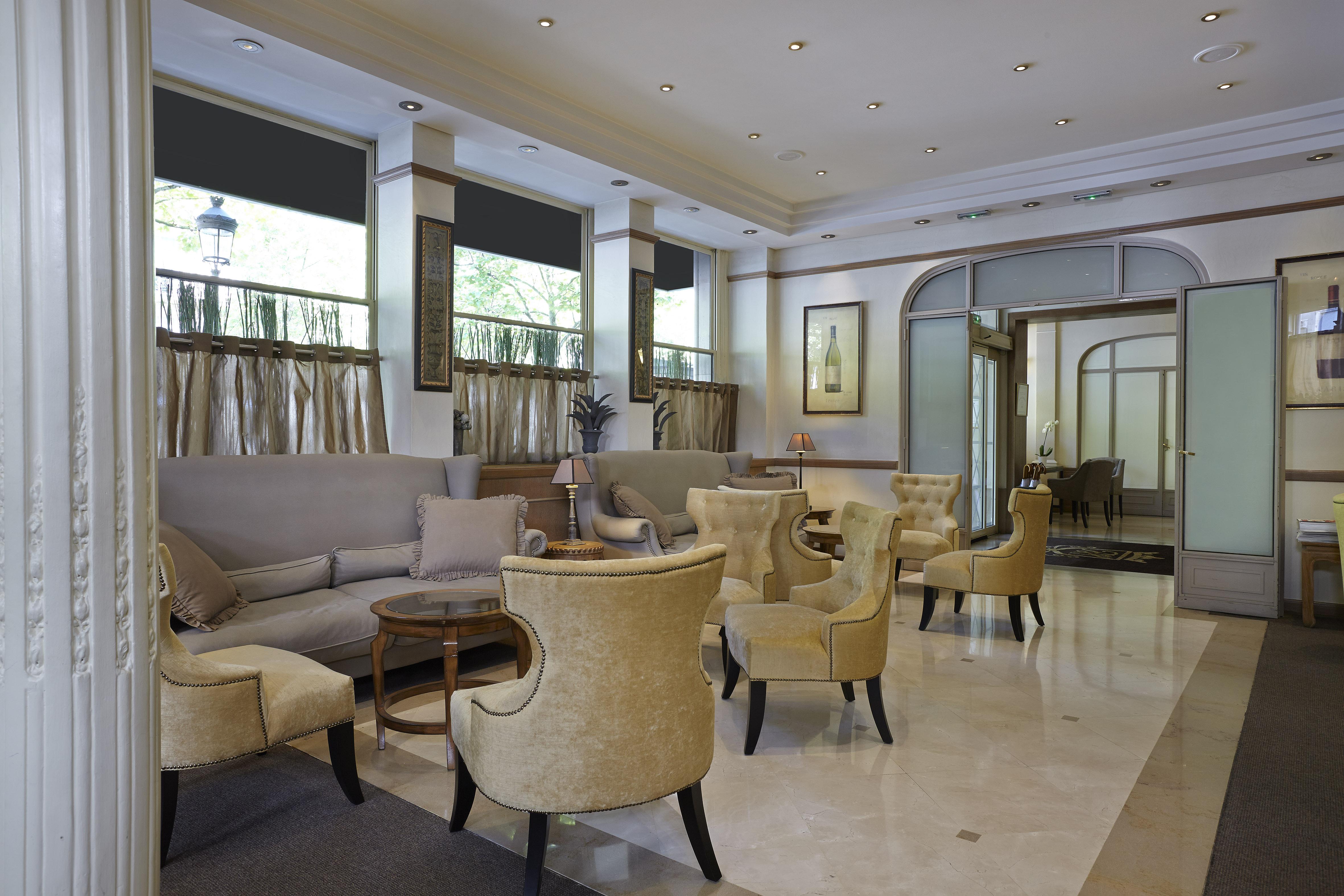 Royal Hotel Paris Champs Elysees Bagian luar foto