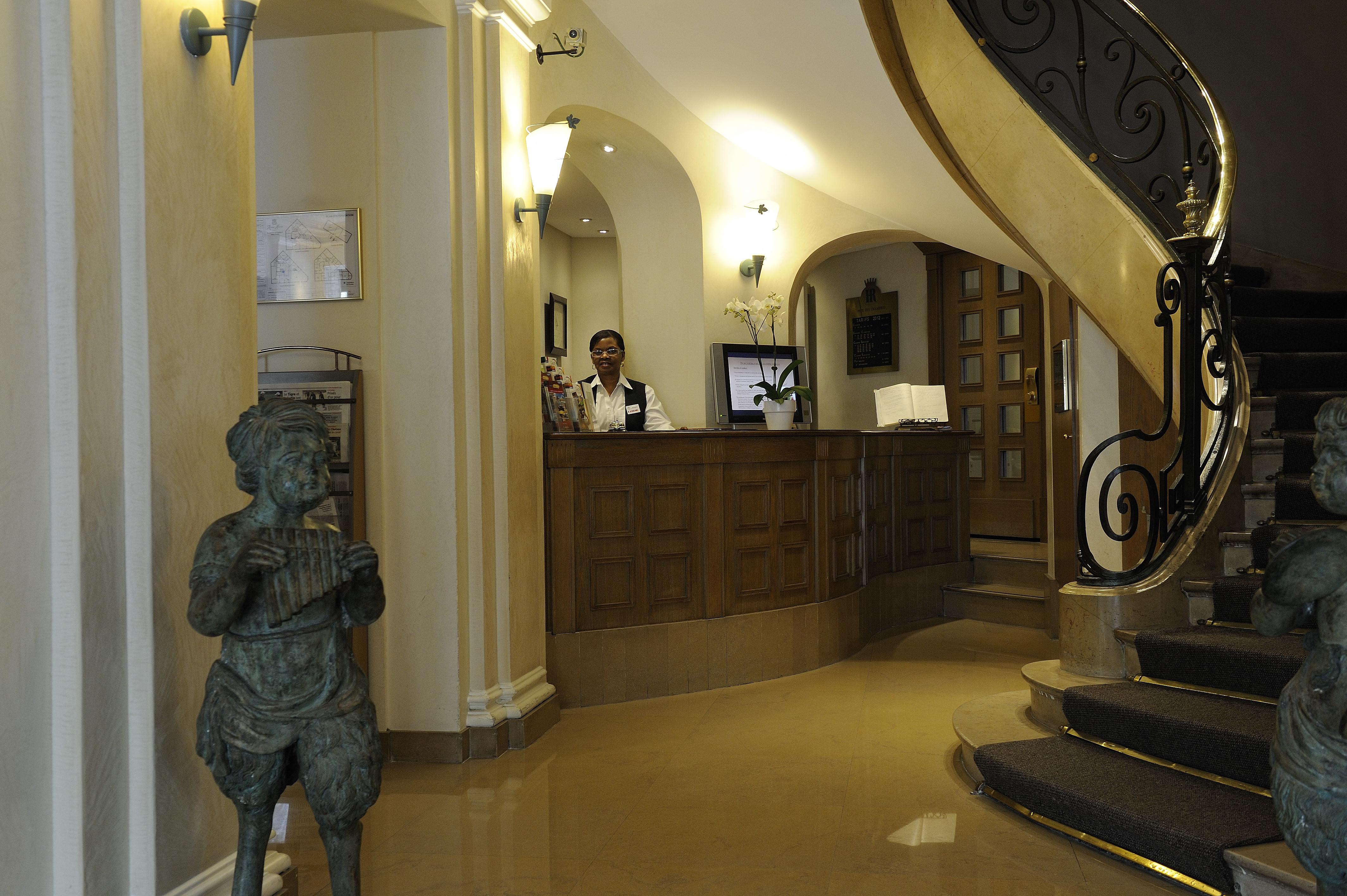 Royal Hotel Paris Champs Elysees Bagian luar foto