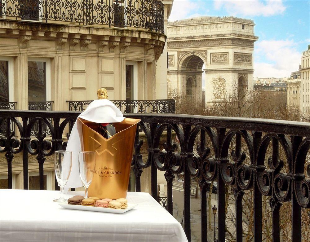 Royal Hotel Paris Champs Elysees Bagian luar foto