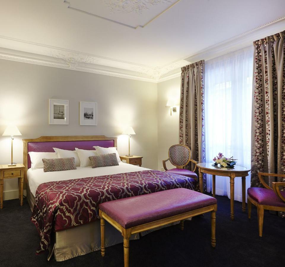 Royal Hotel Paris Champs Elysees Bagian luar foto